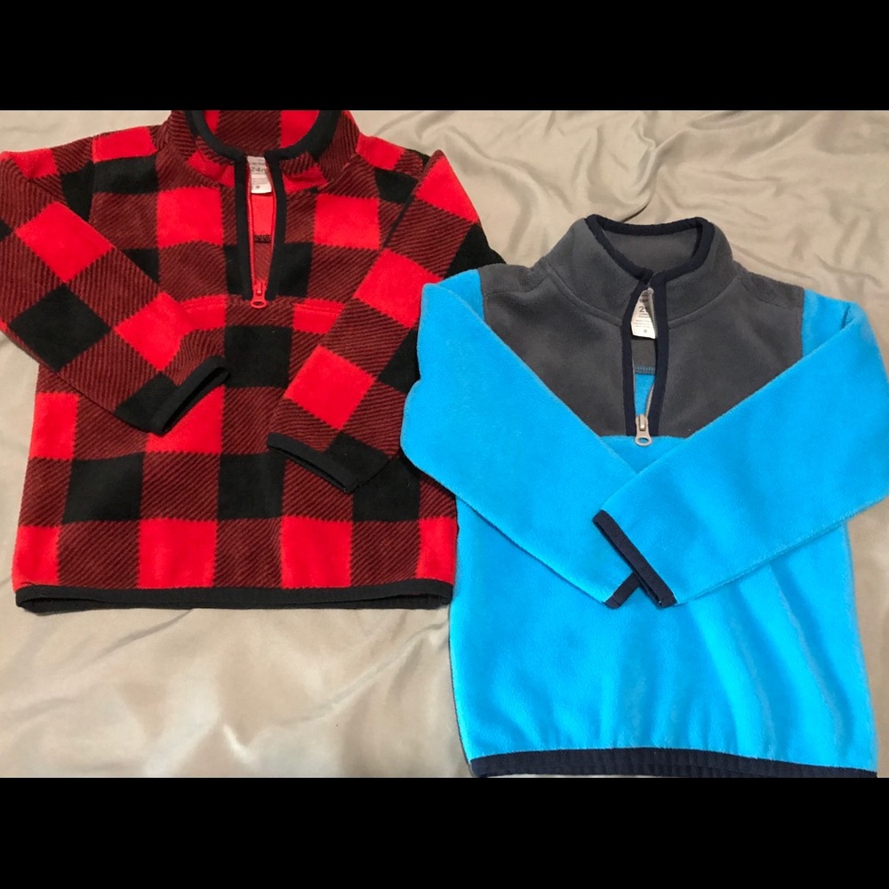 2 carters sweaters boys size 2t